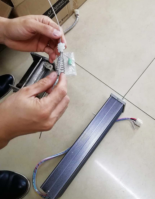 电动人工安装图1.jpg